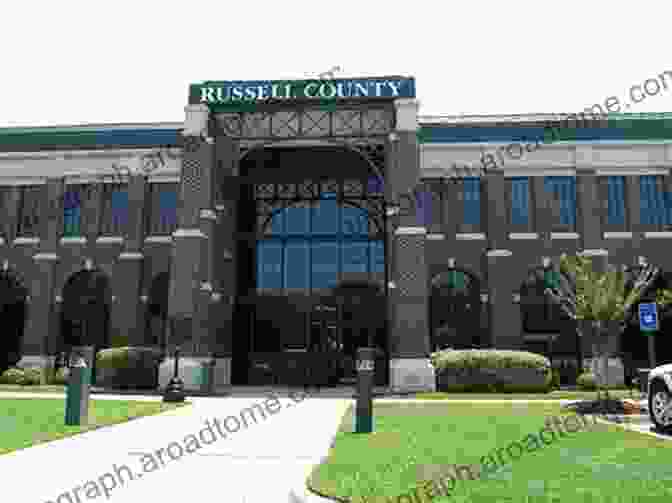 Russell County Courthouse, Phenix City, Alabama Phenix City (Images Of America)