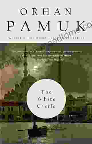 The White Castle (Vintage International)